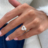 Solitaire with hidden halo