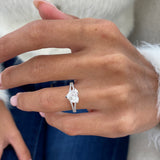 Solitaire with side stones