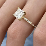 Velaré Engagement Ring 2.40 Carat Yellow Gold