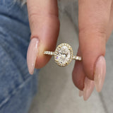Fiora Engagement Ring 1.50 Carat Yellow Gold