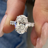 Novella Engagement Ring 5.60 Carat White Gold