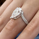 Amalina Engagement Ring 4.60 carat, 18K gold