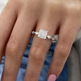 Saphira Engagement Ring 2.65 Carat White Gold