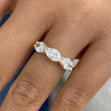 Diamond 3 Stone Ring 1.7 ct Yellow Gold